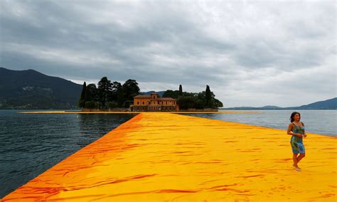  《Christo》: 穿越時空的愛情與藝術奇蹟